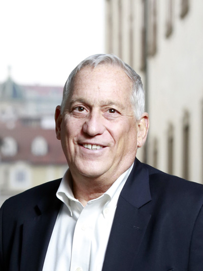 Walter Isaacson